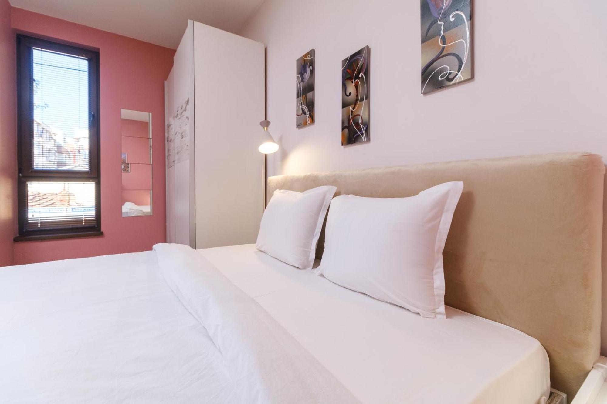 Riverside 2-Bedroom Apartment Plovdiv Esterno foto