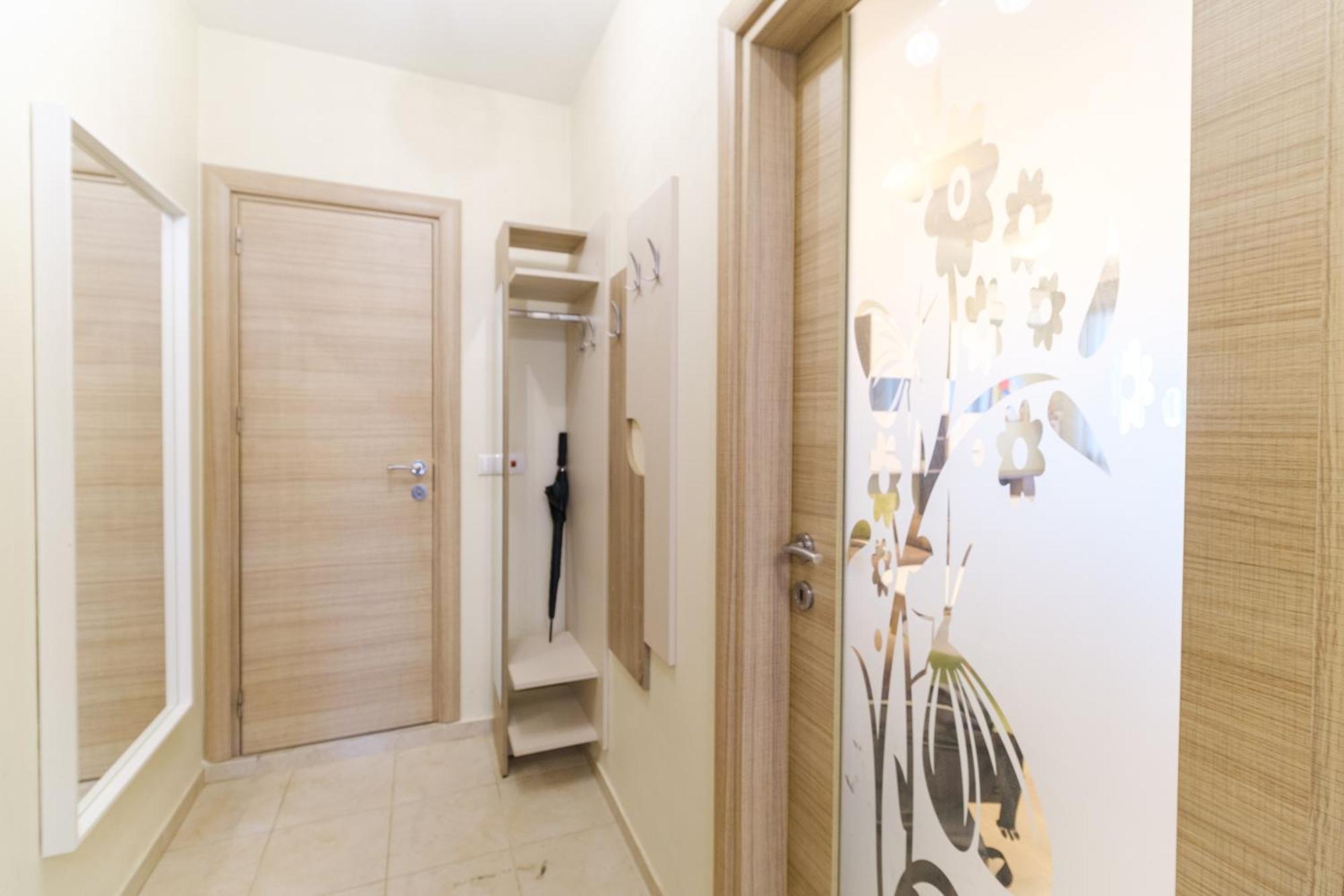 Riverside 2-Bedroom Apartment Plovdiv Esterno foto