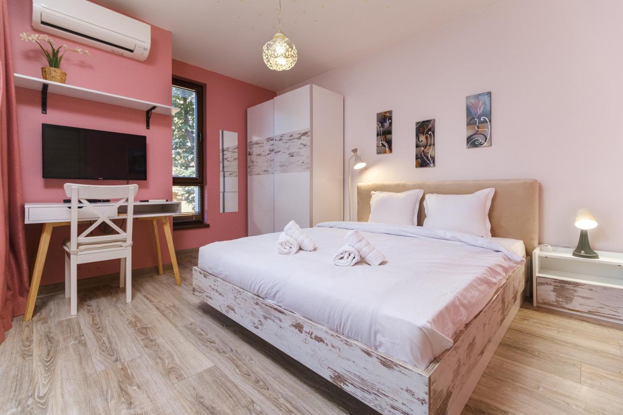 Riverside 2-Bedroom Apartment Plovdiv Esterno foto